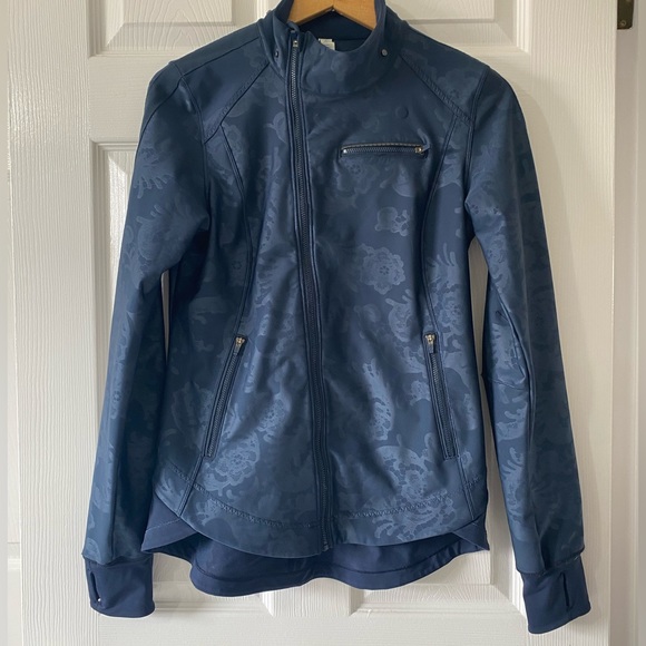 Lululemon Keep It Up Jacket Lacefolage Embossed Inkwell - Picture 3 of 13